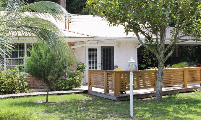 Jekyll Island Apartment | Experience The Dollyanna: Guest Rated 9.8 with Pool & Spa