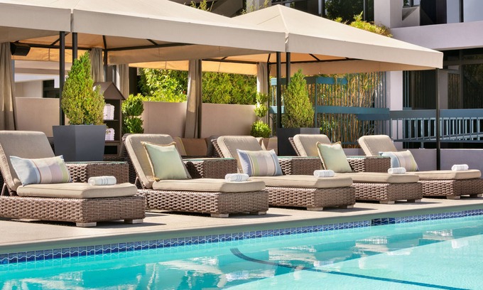 Ponderosa Park Hotel | Discover The Domain Hotel: 4-Star Comfort with Spa & Pool