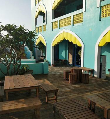 Magong Bed & Breakfast | Oceanfront Charm at The Domed Tile B&B with Breakfast