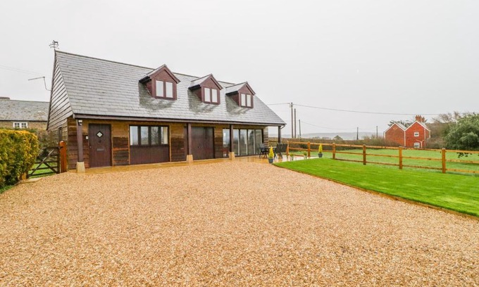 Alweston House | Exclusive Stay at The Donkey Shed: 5-Star Family Retreat