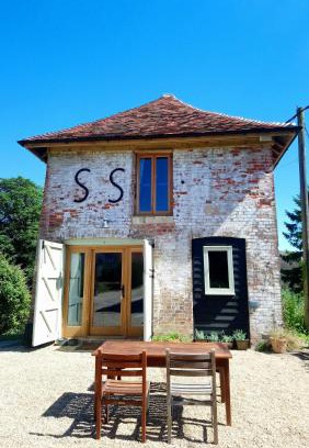 The Pelhams House | Discover The Dovecote: Unique Self-Contained Barn Retreat