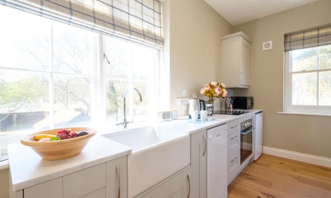 Leiston House | Exceptional Family Getaway at The Dower Retreat