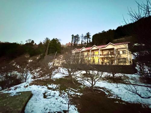 Fagu Villa | The Dream Mansion Kufri I Party & Music I Sky Bonfire I Group of Exotic Stays