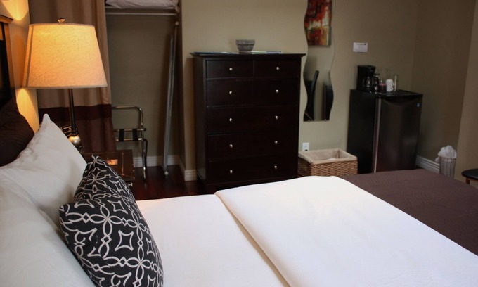 Downtown St. John's Hotel | Discover The Duckworth: Family-Friendly Stay with Breakfast