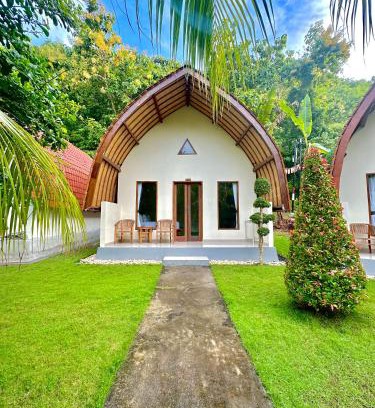 Penida Island House | Idyllic Dulu Penida Cottage: Pet-Friendly with Ocean Views