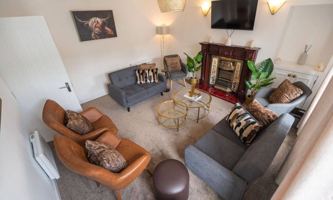 Fort William City Centre Apartment | The Duplex Apartment