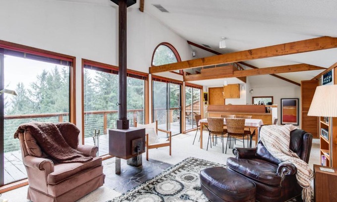 Otis House | Family-Friendly Stay at The Eagle's Nest Hotel