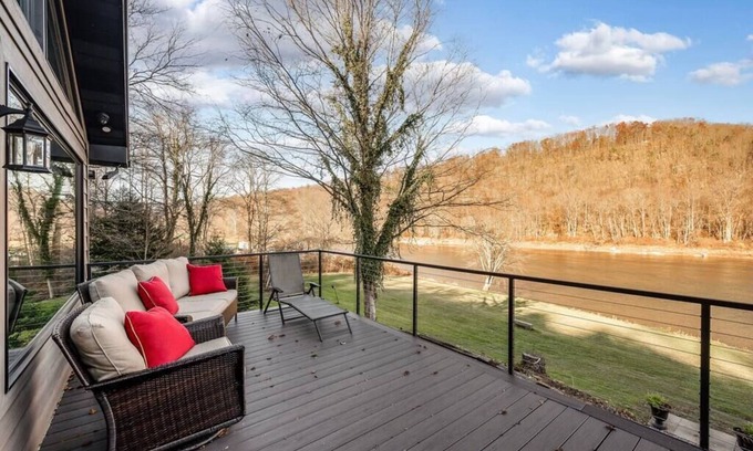 Turkey City House | Top-Rated Luxury Stone House with Family-Friendly Amenities
