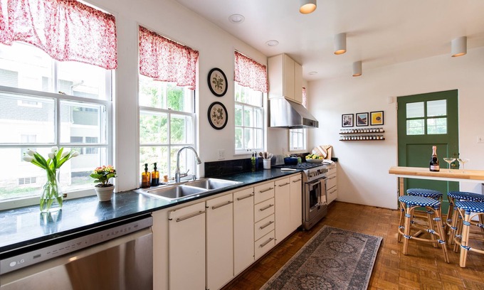 Northside District House | Historic Edward Fisk House: Family-Friendly Downtown Retreat