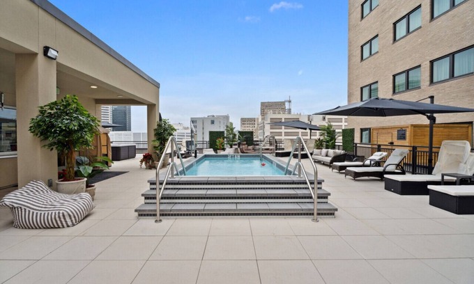 Central Business District Hotel | Family-Friendly Getaway at The Eleanor: 5BD with Balconies