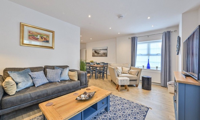 Torquay City Centre Apartment | Guest Rated 10/10: The Ellington Court Apartment Escape