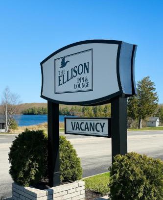 Ellison Bay Hotel | Hillside Inn: 5-Star Ocean View Retreat with Breakfast