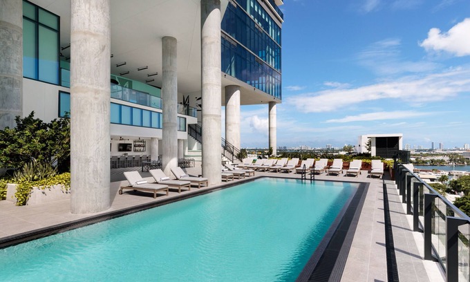 Downtown Miami Hotel | Discover The Elser Hotel Miami: 4-Star Retreat with Spa & Pool
