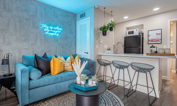 Allandale Apartment | The Emerald I | No Service Fees | 50" ROKU TV