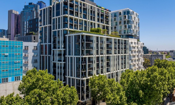 Carlton South Apartment | Discover The Eminence Apartments by CLLIX - 4-Star Comfort