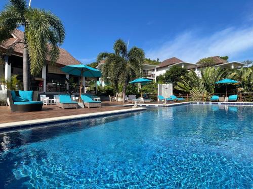 Lombok Resort | Relax at The Endless Summer Resort with Oceanfront Views