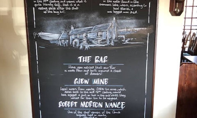 Chysauster Hotel | Discover Comfort at The Engine Inn with Pool & Restaurant