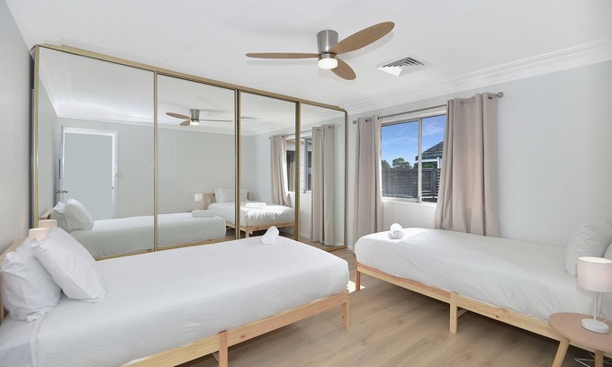 The Entrance Apartment | Family-Friendly Escape at The Entrance Hideaway Hotel
