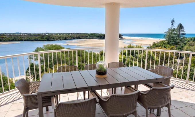 Currimundi House | Child-Friendly Getaway at The Entrance Unit 12 Currimundi
