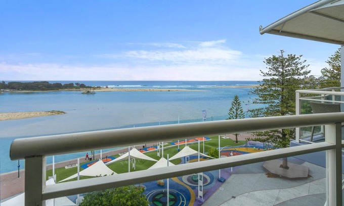 The Entrance Apartment | Oceanfront Retreat at The Entrance Waterfront Resort