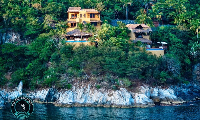 Almacen House | Unforgettable Oceanfront Escape at StayPV Resort