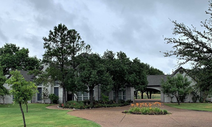 McLendon-Chisholm House | Experience The Estate House at Rosini Vineyards & Winery