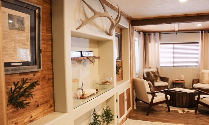 West Yellowstone Hotel | Inviting The Evergreen: Top Rated with Family-Friendly Amenities