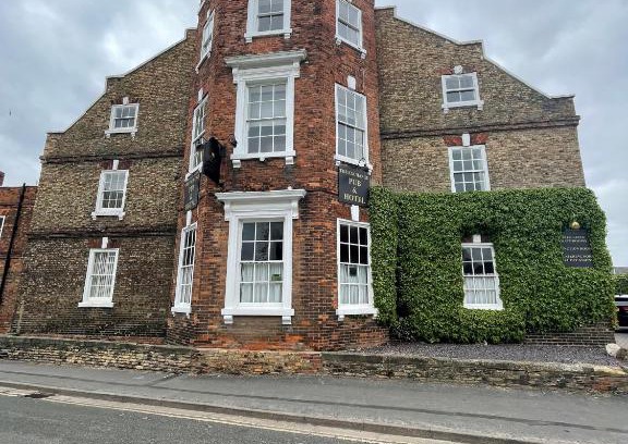 Brigg Hotel | Discover The Exchange Hotel: Pet-Friendly & Family Welcoming