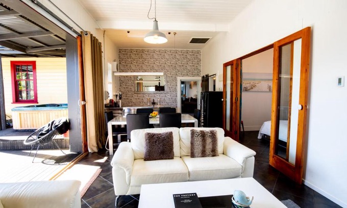 Hapuku Villa | Elegant Oceanfront Stay at The Factory with Spa & Hot Tub