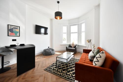 Prestwick House | Discover the Prestwick Pink Pad: Family-Friendly Escape