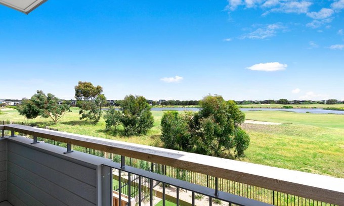 Torquay House | Family-Friendly Getaway at The Fairway Club - 4-Star Rating