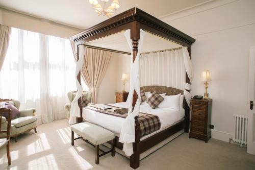 Uppingham Hotel | Discover The Falcon Hotel: Pet-Friendly & Highly Rated Stay