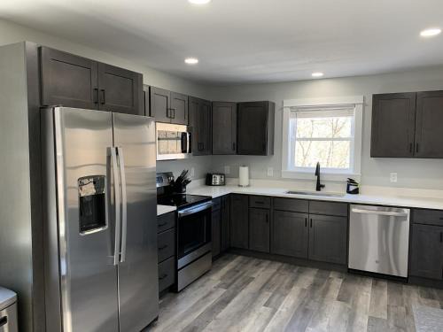 Burdett Apartment | Experience The Fallsview at Burdett Falls - Rated 9.6/10