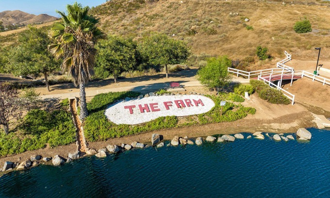 Wildomar House | Welcoming The Farm Cottage in Temecula Valley Awaits You