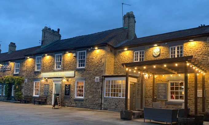 Catterick Bridge House | Budget-Friendly Stay at The Farmers Arms with Family Amenities