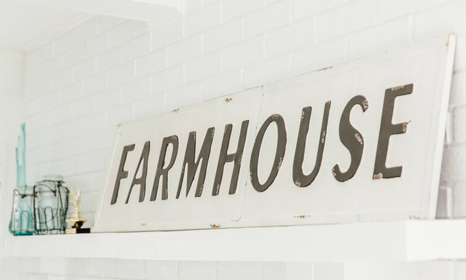 Owensboro House | Unforgettable Stay at The Farmhouse on Nannie Belle