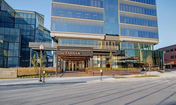 Old Market Hotel | Experience The Farnam: Autograph Collection with Top Amenities