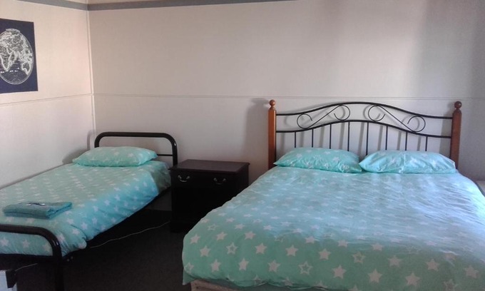 Nimmitabel Hotel | Pet-Friendly Stays at The Federal Hotel with Breakfast Included