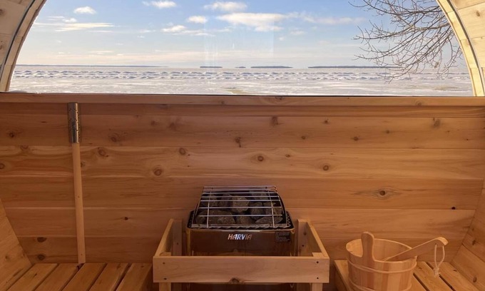 North Bay Cabin | Beachfront Bliss at The Finch Beach Resort - Rated 9.8/10