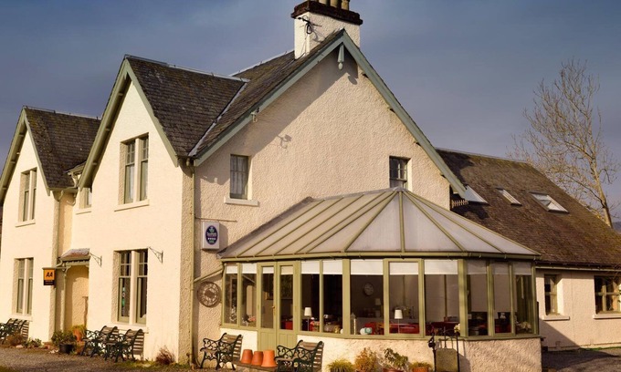 Blair Atholl House | Exceptional Stay at The Firs: Rated 9.8 with Pool & Dining