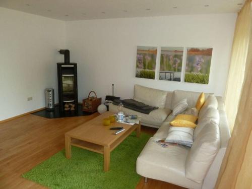 Muritz House | Discover Fischerhaus: Family-Friendly Retreat by Lake Malkwitzer
