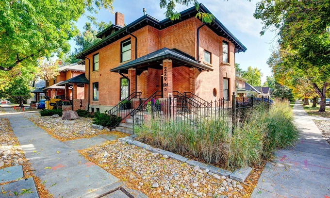 University North Apartment | Discover The Flats: Guest Rated 9.2 with Family Amenities