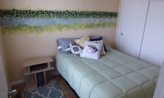 Fort Smith House | Family-Friendly Fly Side Unit with Kitchen by Big Horn River