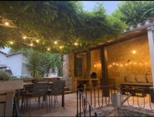 Esperaza House | Discover The Forge Esperaza: Family-Friendly Getaway