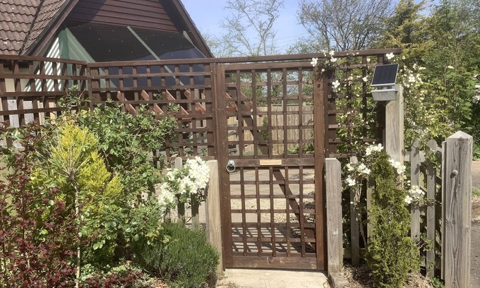 Winscombe Cottage | Seaside Retreat at The Forge: Oceanfront Family Getaway