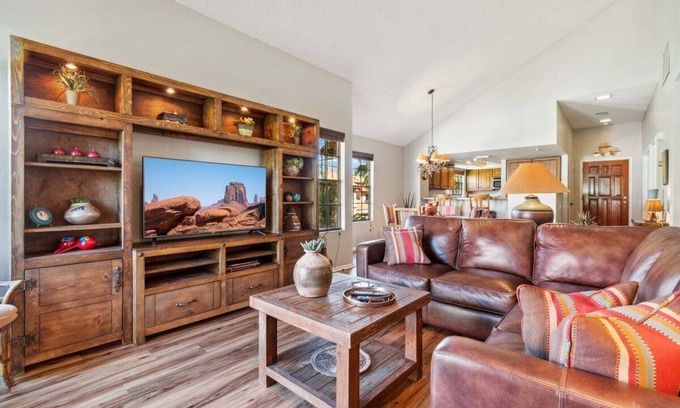 Scottsdale Ranch Condo | Pet-Friendly Retreat at The Fountains Scottsdale Ranch