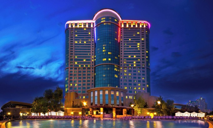 Mashantucket Hotel | The Fox Tower at Foxwoods