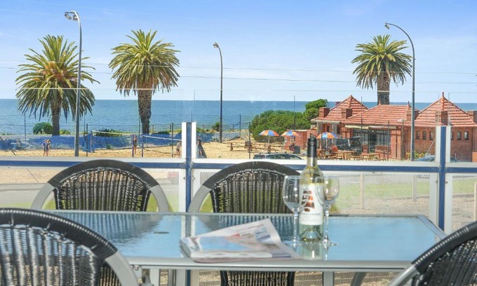 Victor Harbor Apartment | Experience The Frontage Resort-Style Apartment by the Ocean