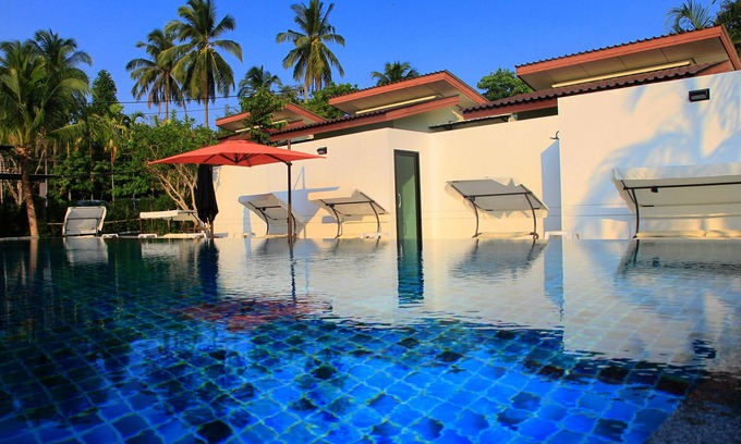 Chalong Hotel | Discover The Fusion Resort: Family-Friendly with Spa & Pool