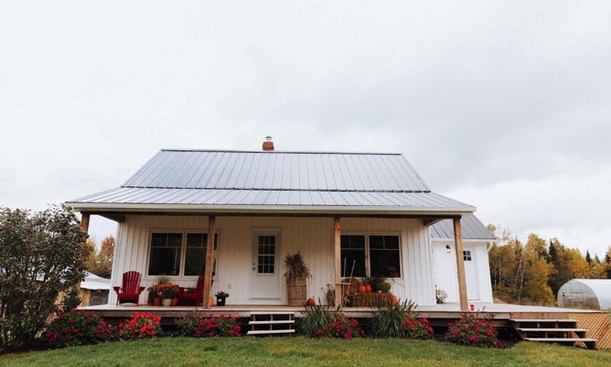 Stoney Creek House | Top-Rated Getaway at The Galloway House - Pet Friendly Retreat